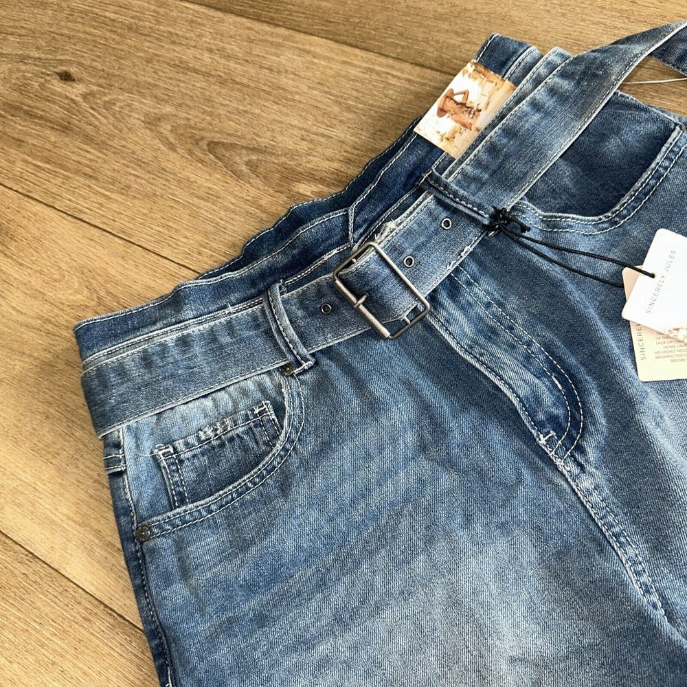 Sincerely Jules Juniors‎ Women Denim Belted Shorts Medium Wash 7/28 High Rise - Picture 2 of 8